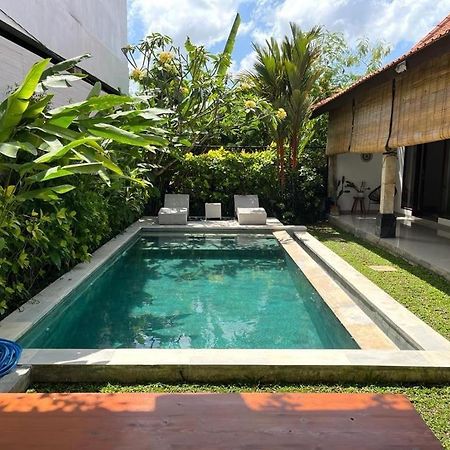 Heart Of Canggu - Villa Embra Luaran gambar